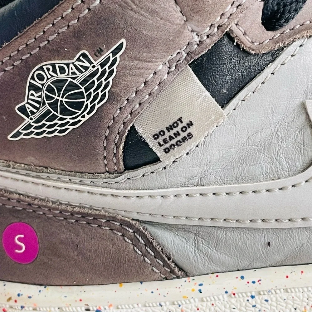 Nike Jordan NY street kids size 2.5Y